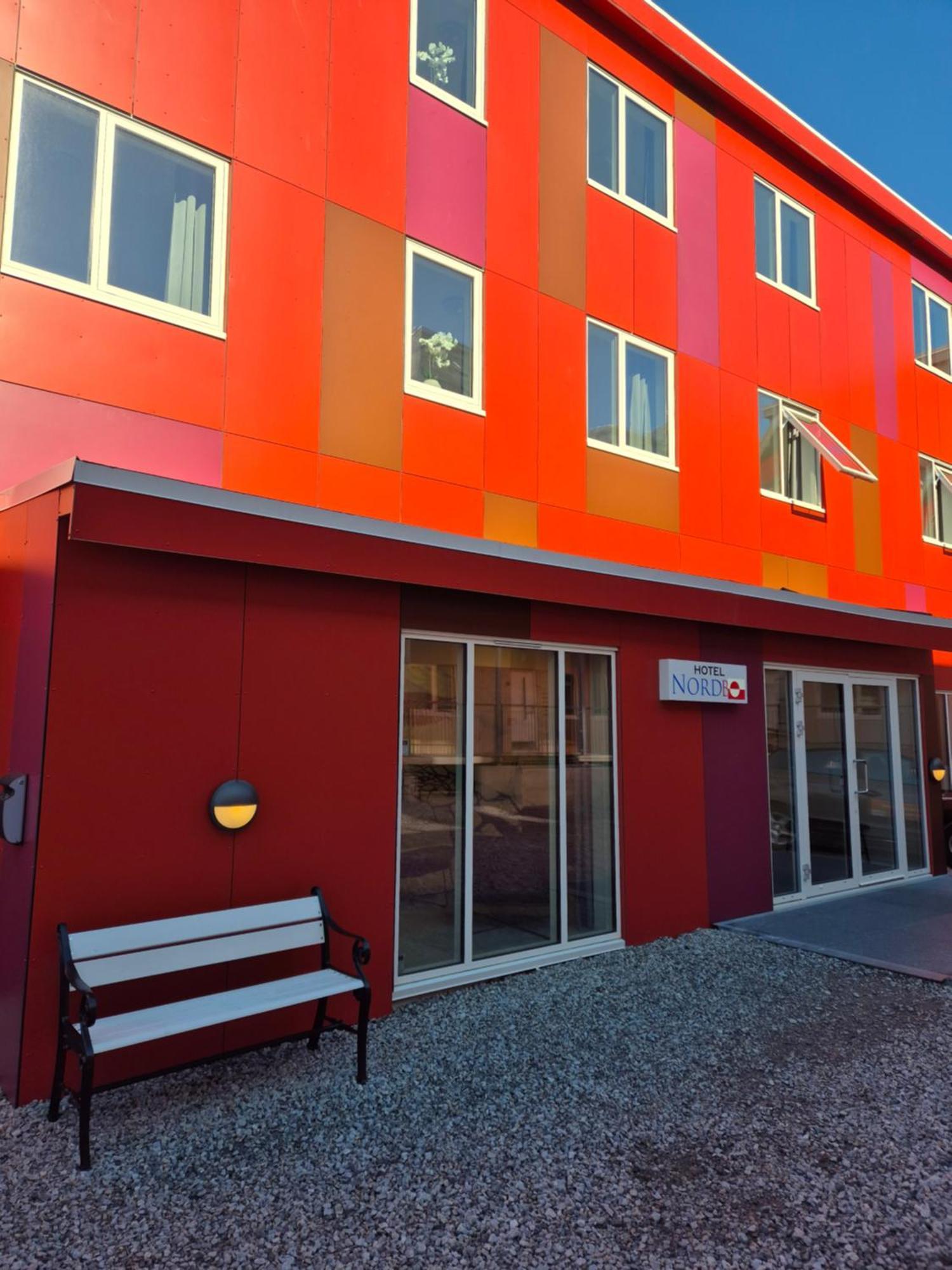 Hotel Nordbo Nuuk Exteriör bild