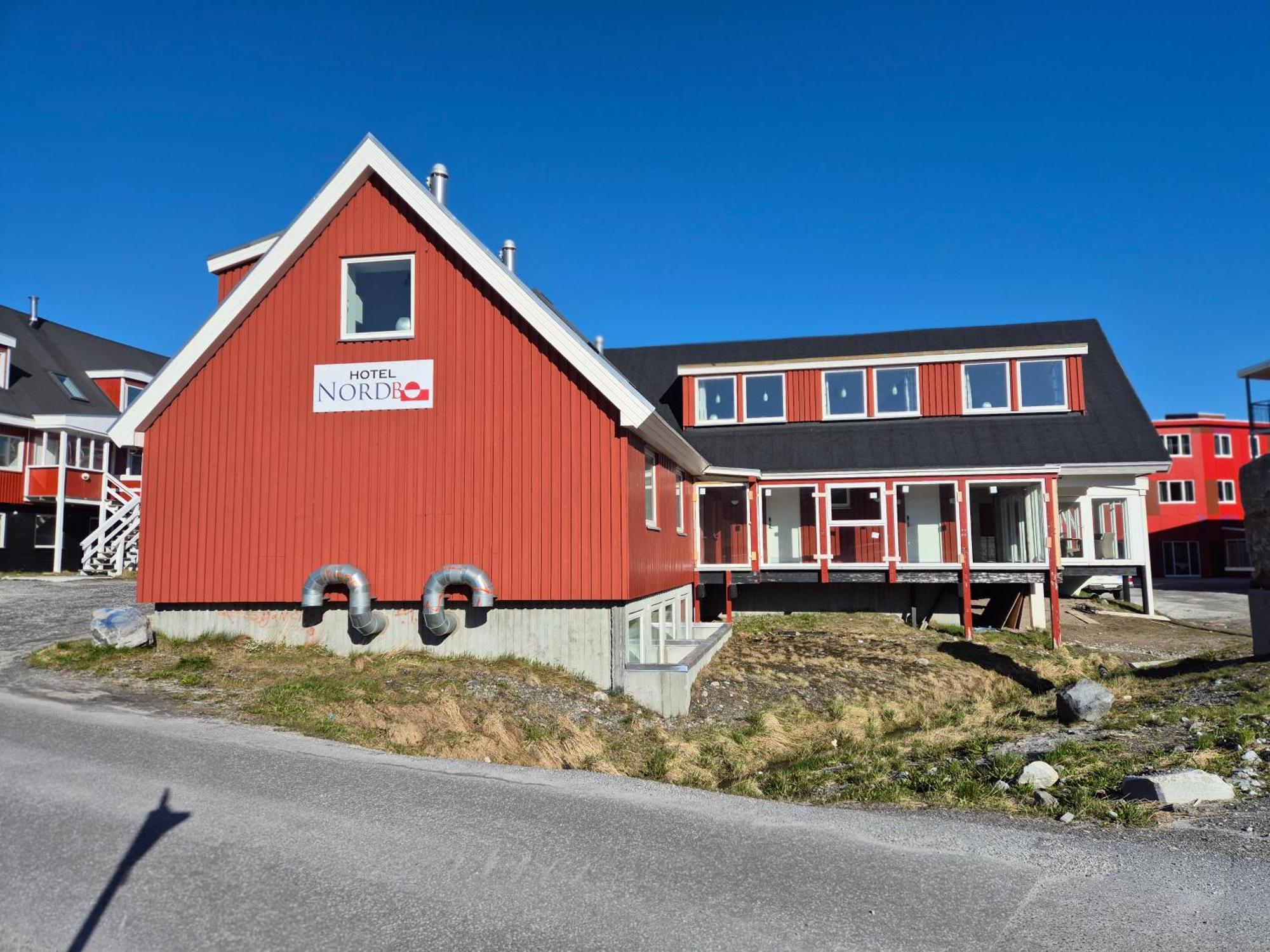 Hotel Nordbo Nuuk Exteriör bild